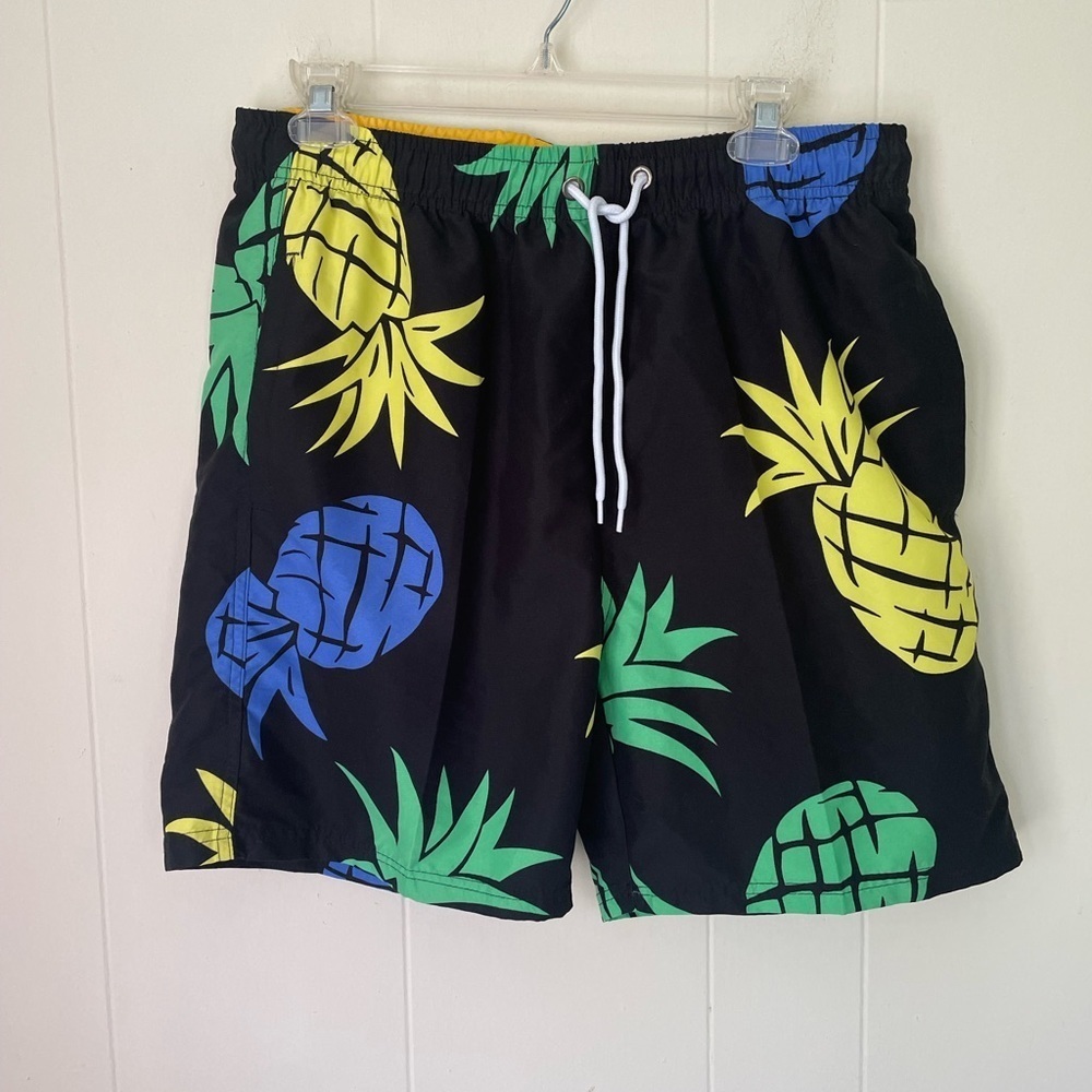 U.S. Surf Club Swim trunks ~ colorful pineapple print~ swimwear men’s size M